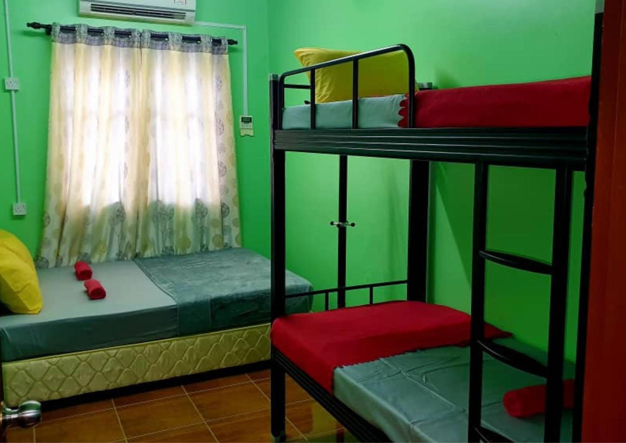 Shoplot Hostel Pangkor Kampong Pasir Bogak Zewnętrze zdjęcie